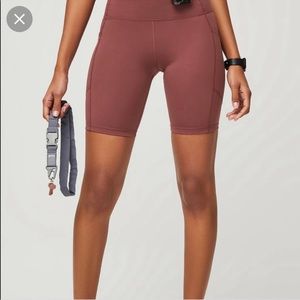 FIGS Performance Underscrub Biker Shorts MAUVE size small